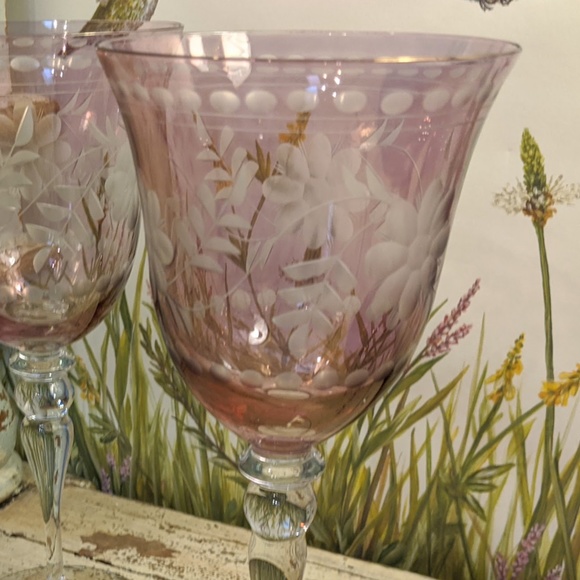 SOLD -- Set 4 Purple Wine Glass Drink ware - Picture 8 of 9